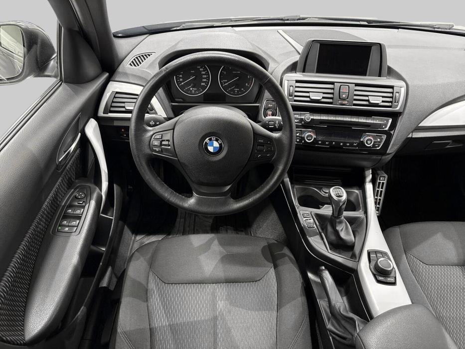 BMW 118 2018