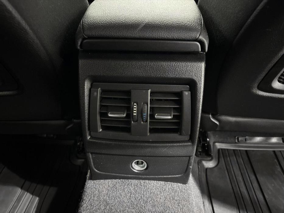 BMW 118 2018