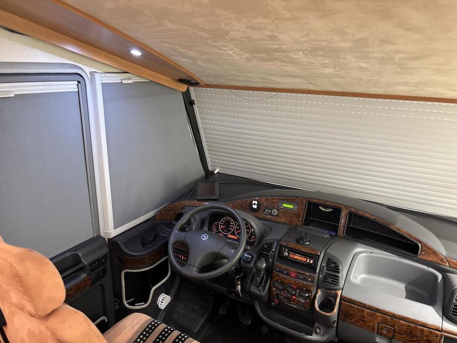 EURA MOBIL I680 SBL 2004