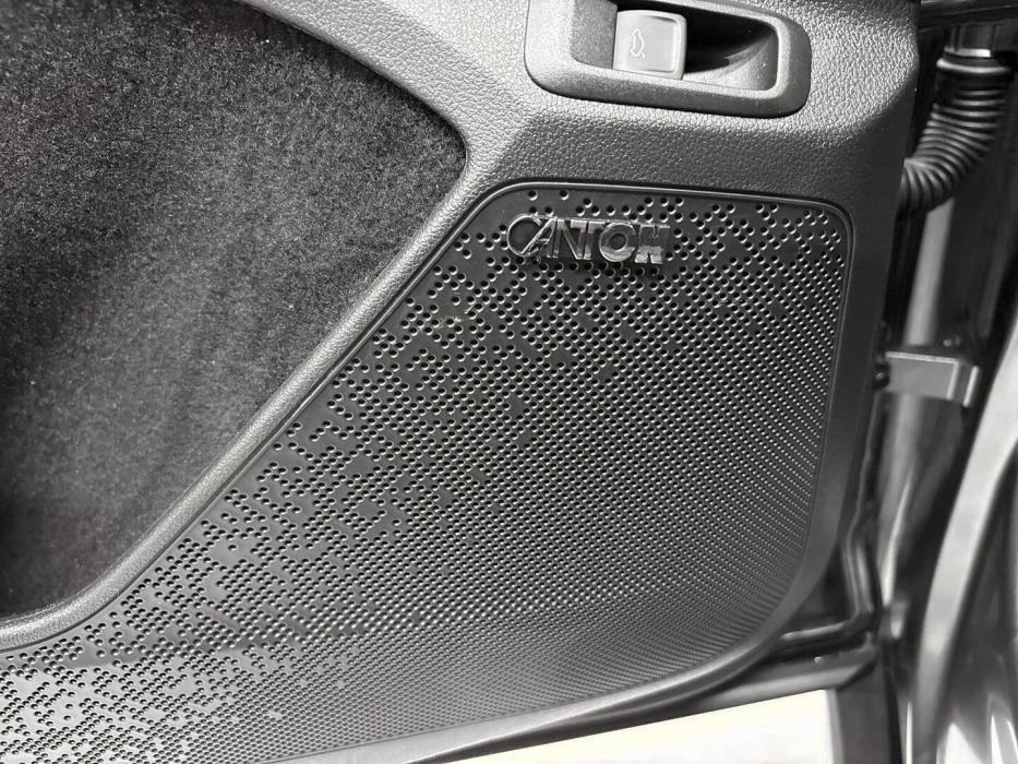SKODA Enyaq 2023