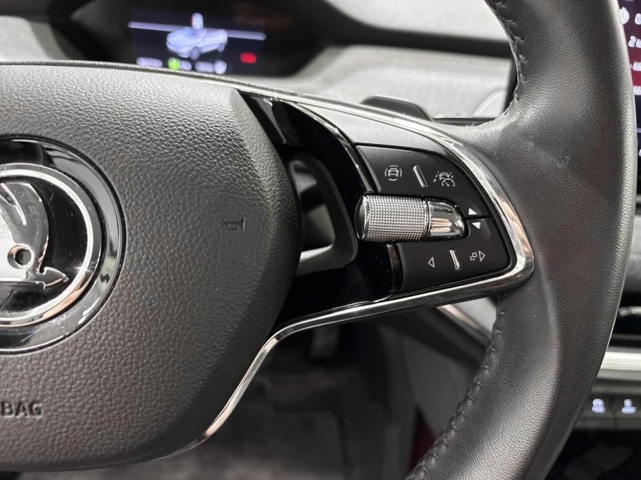 SKODA Enyaq 2023