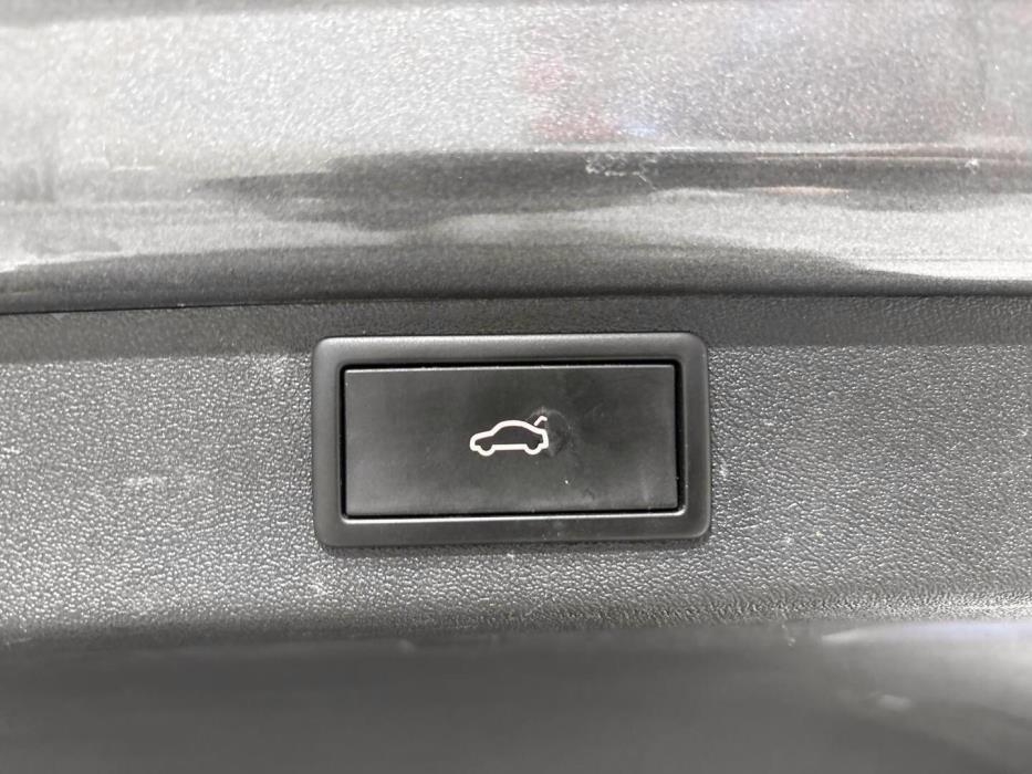SKODA Enyaq 2023