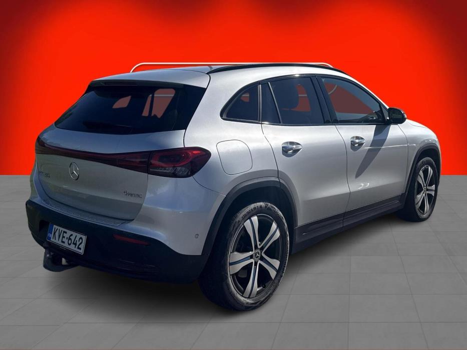MERCEDES-BENZ EQA 2023