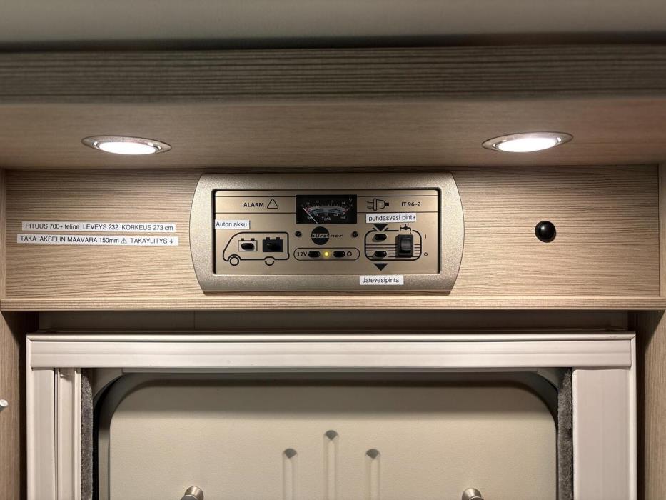 BÜRSTNER NEXXO T660 MOONLIGHT 2013