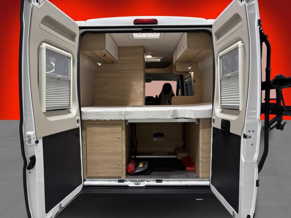 ROADCAR VAN R 540 2021