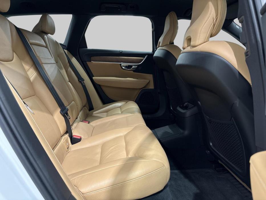 VOLVO V90 2020