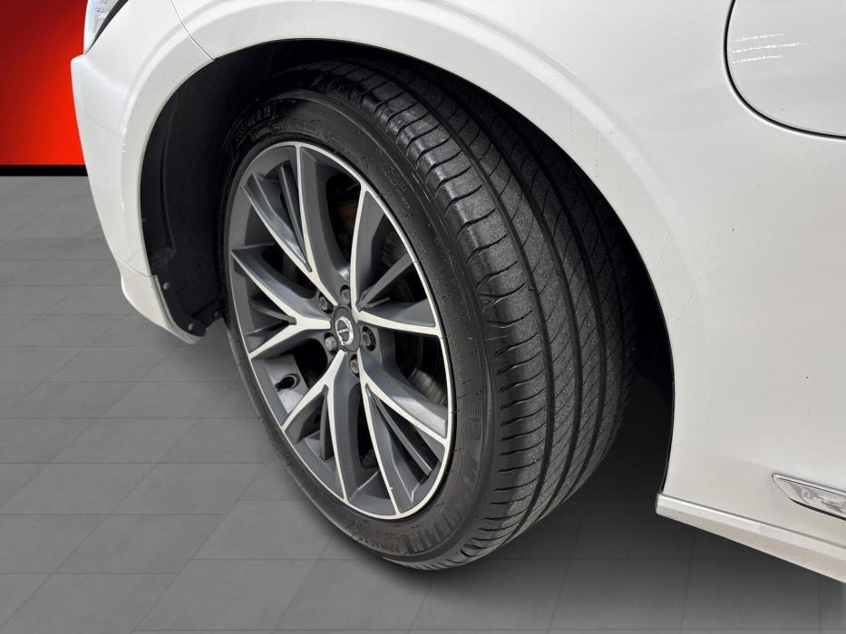 VOLVO V90 2020