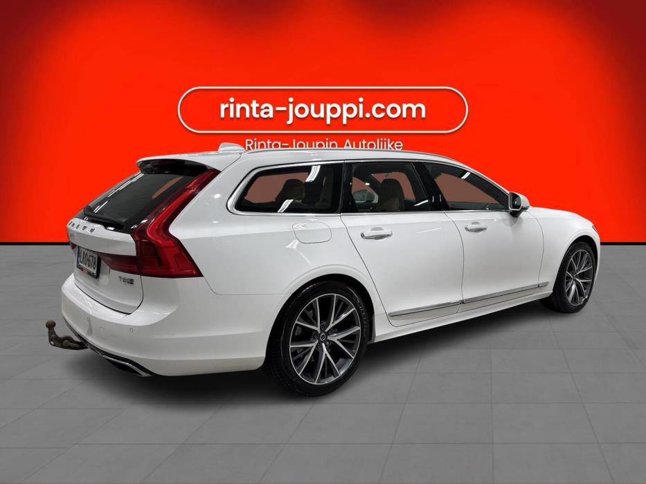 VOLVO V90 2020