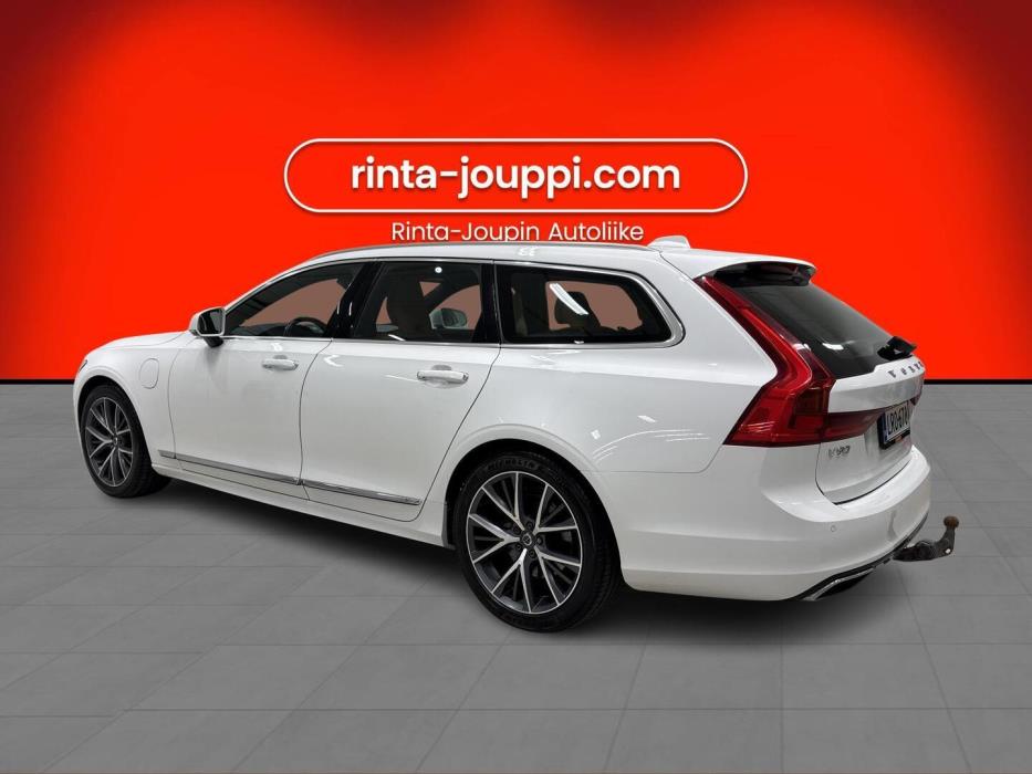 VOLVO V90 2020