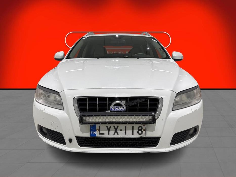 VOLVO V70 2009