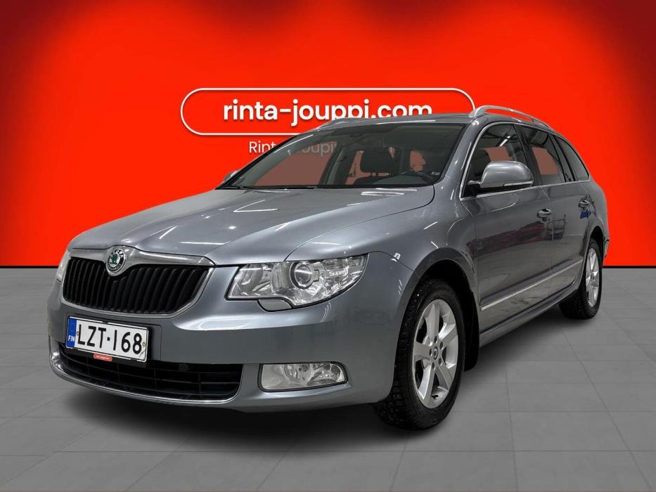 SKODA Superb 2012