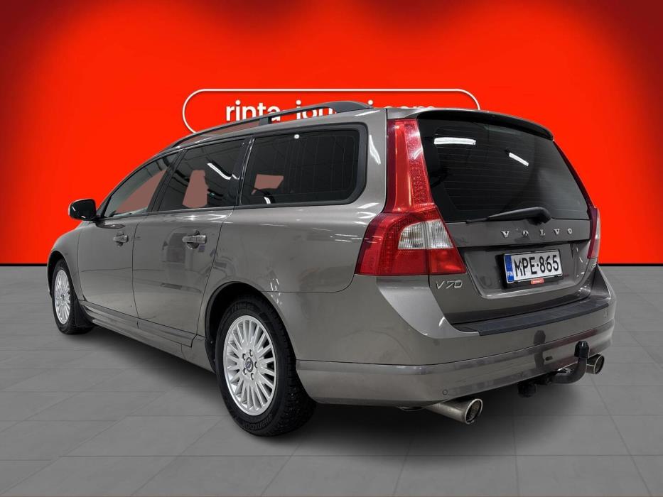 VOLVO V70 2009