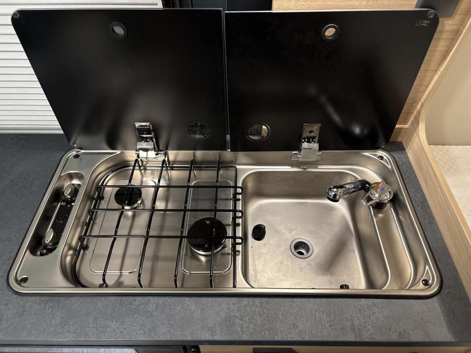 ROADCAR VAN R 540 2024