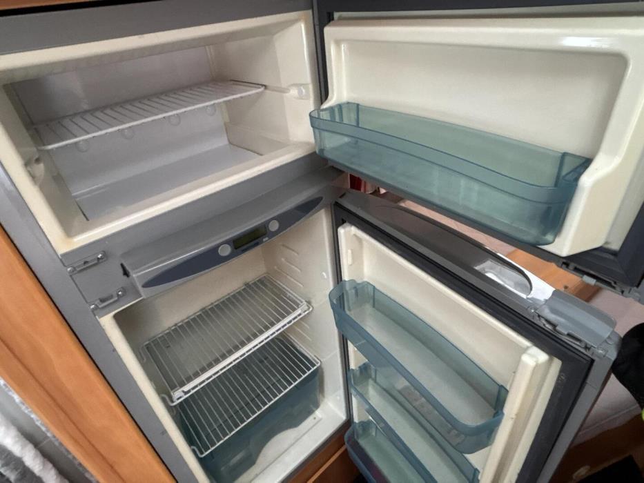 ADRIA IZOLA 687 SP 2007