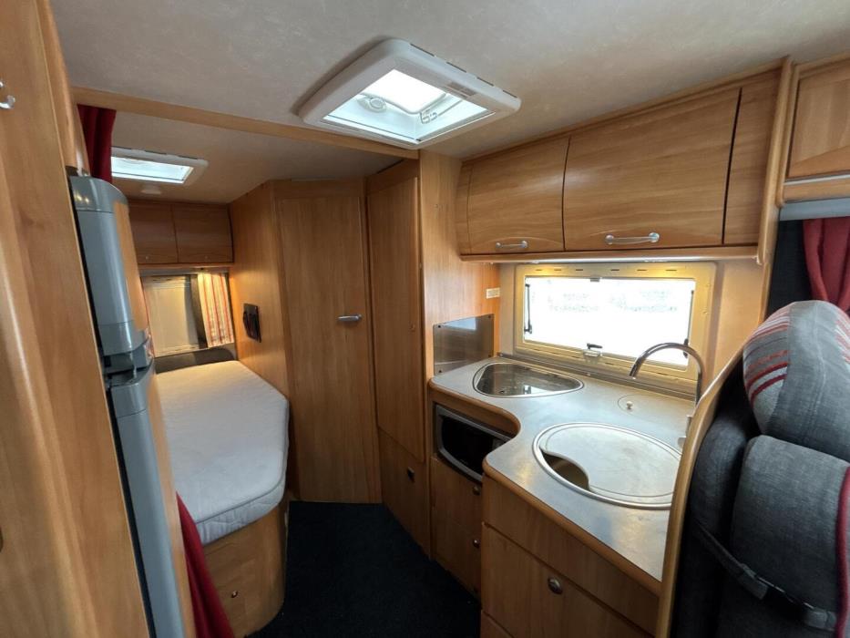 ADRIA IZOLA 687 SP 2007