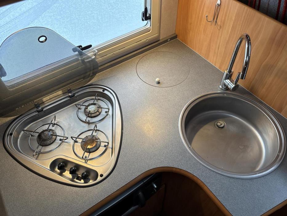 ADRIA IZOLA 687 SP 2007