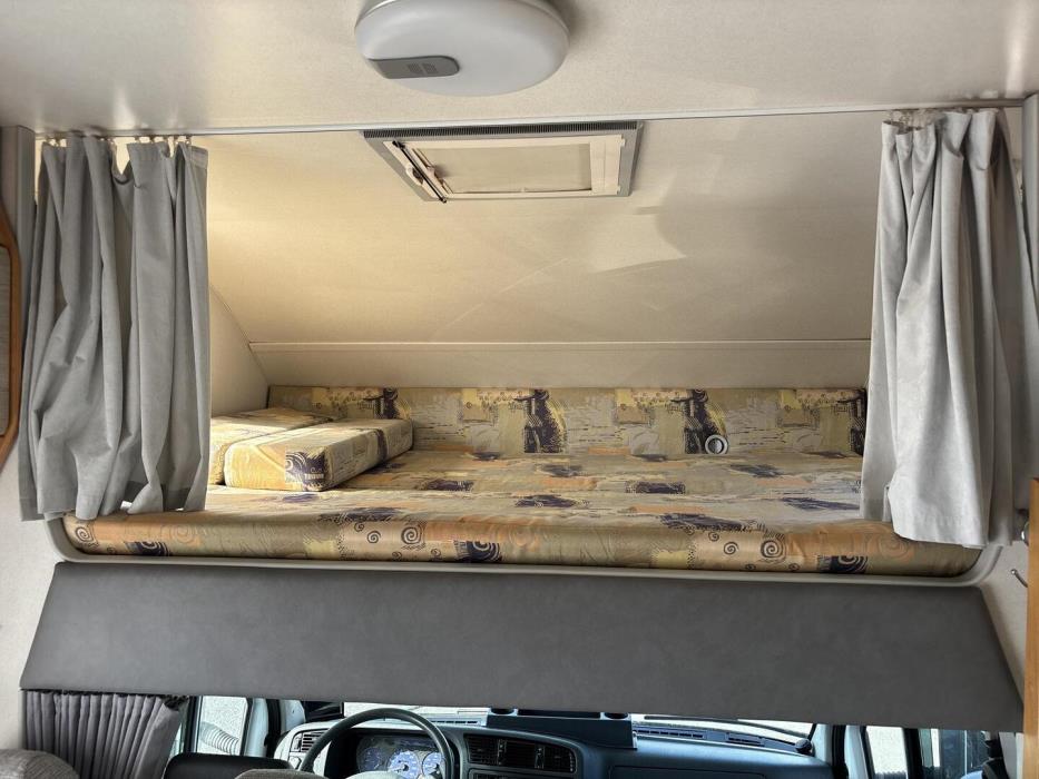 KNAUS SUN TRAVELLER 500 2000
