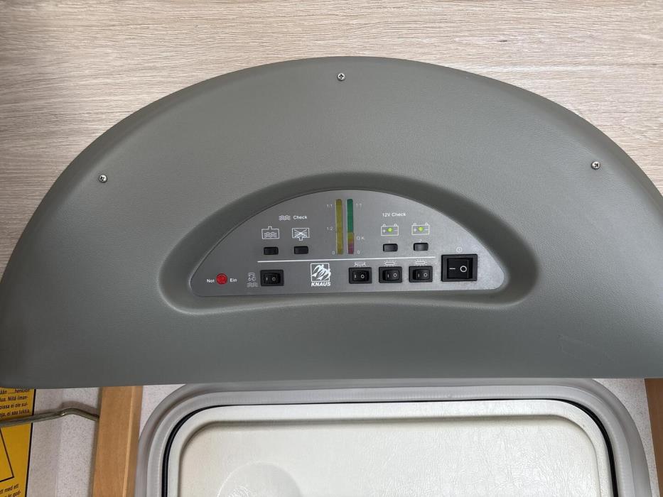 KNAUS SUN TRAVELLER 500 2000