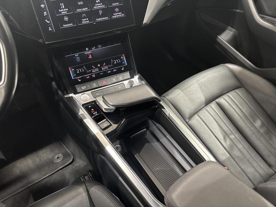 AUDI E-TRON 2020