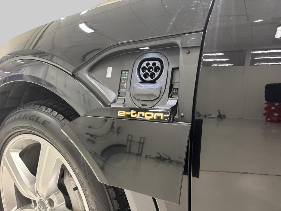 AUDI E-TRON 2020