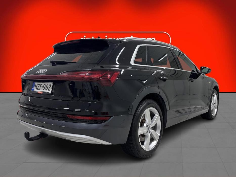 AUDI E-TRON 2020