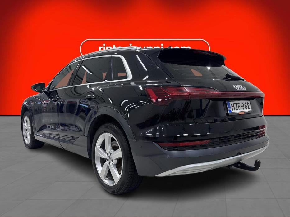 AUDI E-TRON 2020