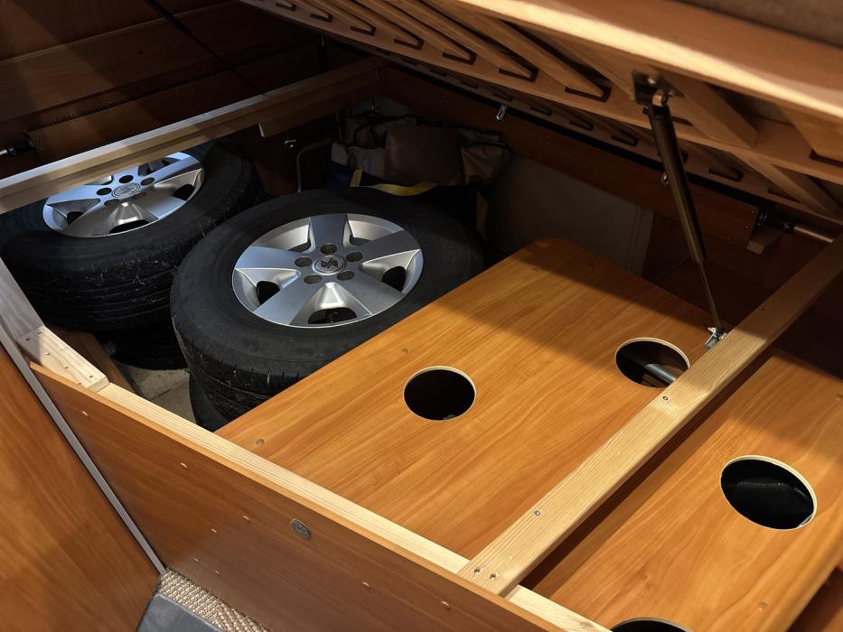 DETHLEFFS T 6501 Advantage 2006