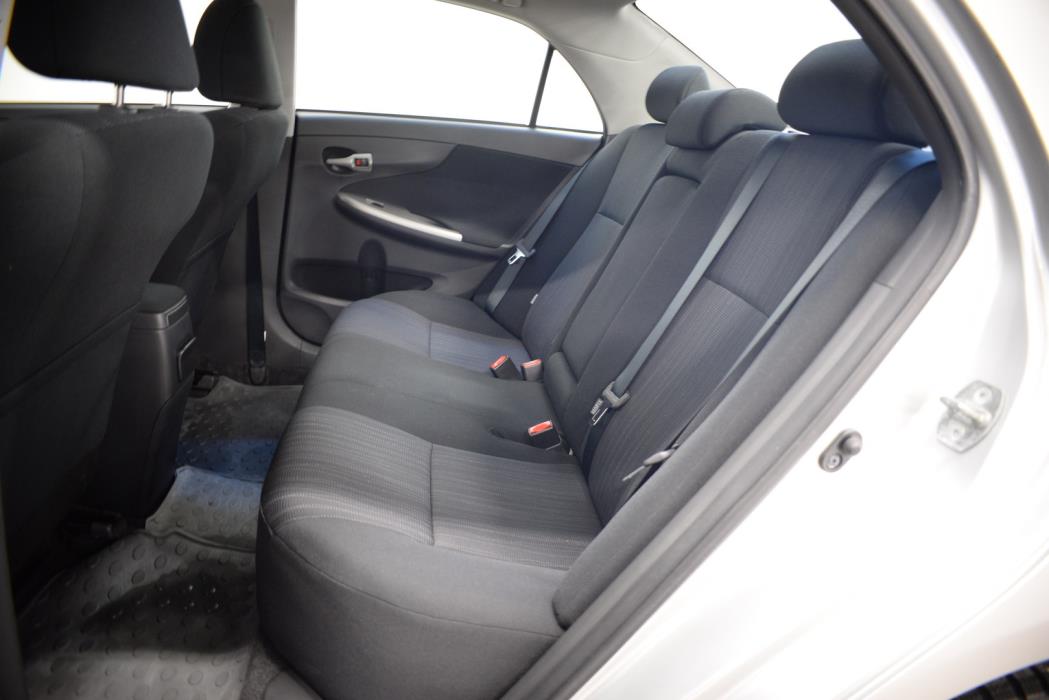 TOYOTA Corolla 2010