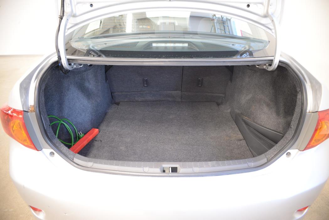 TOYOTA Corolla 2010