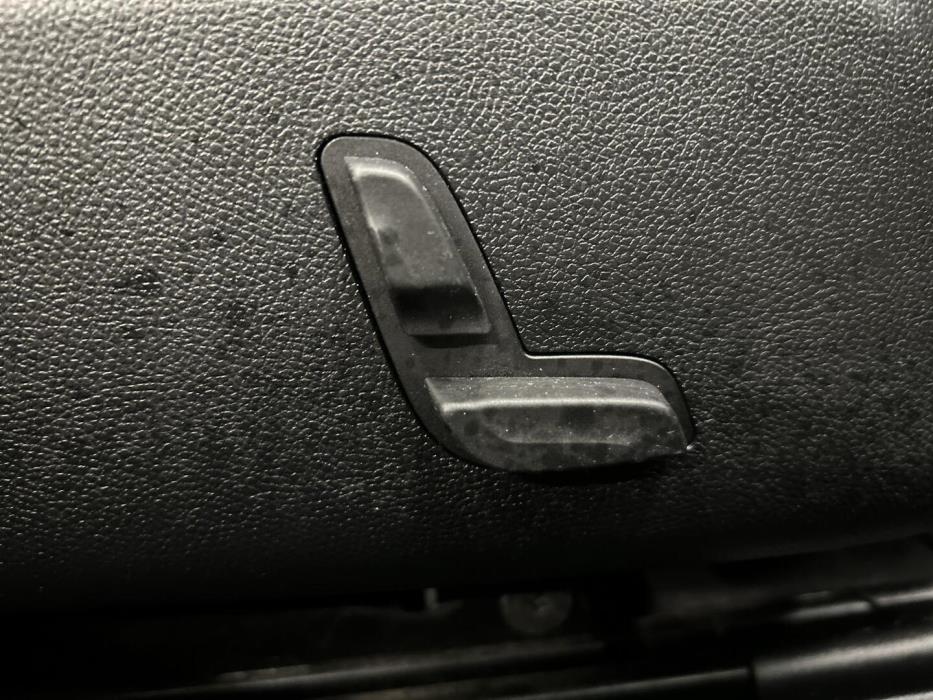 MERCEDES-BENZ E 2011