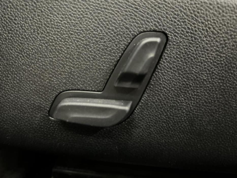 MERCEDES-BENZ E 2011