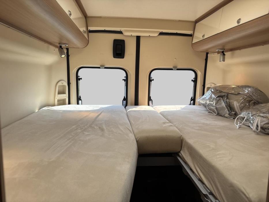 ADRIA Twin 640 SLX 2015