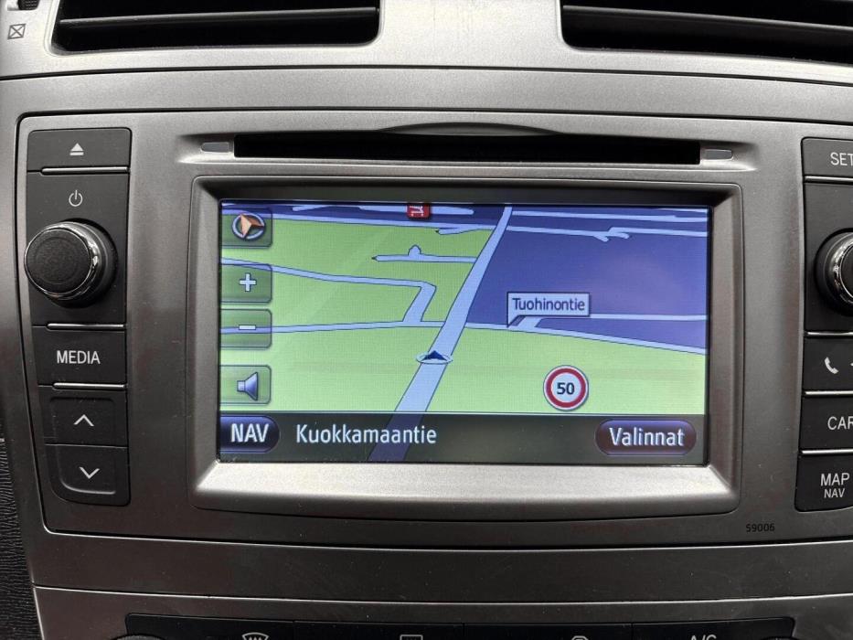 TOYOTA Avensis 2014
