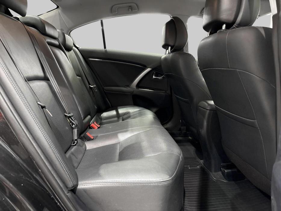TOYOTA Avensis 2014
