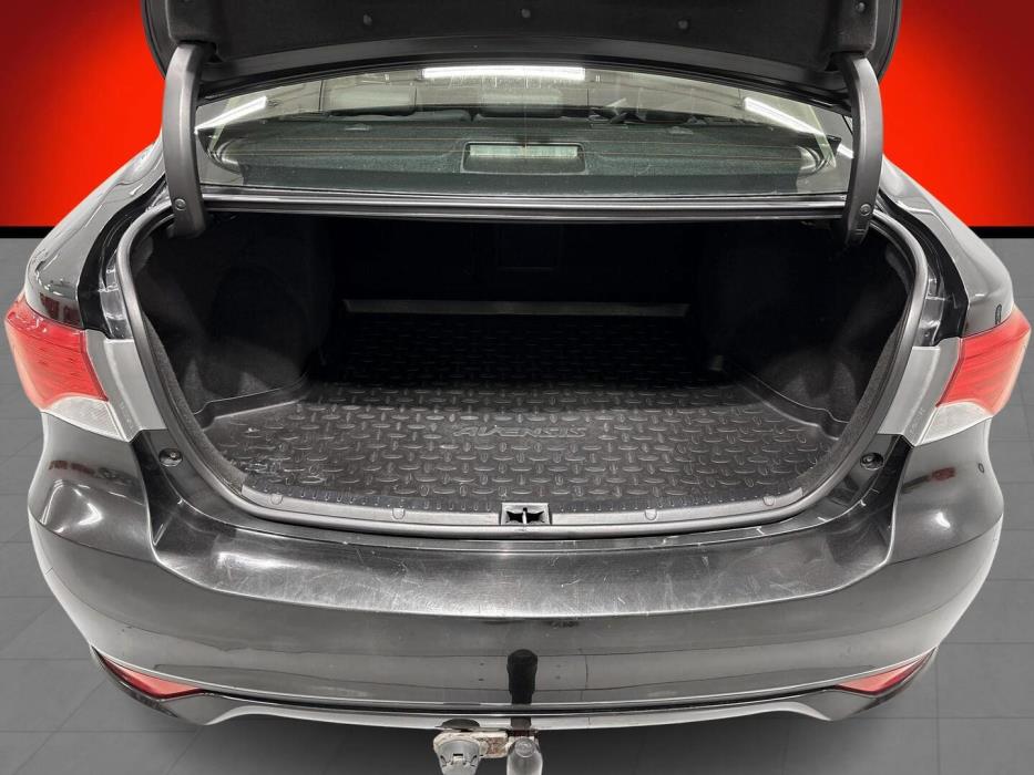 TOYOTA Avensis 2014
