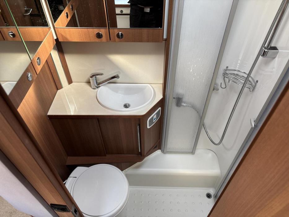 LMC EXPLORER I685 Comfort 2017
