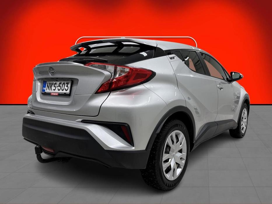 TOYOTA C-HR 2017