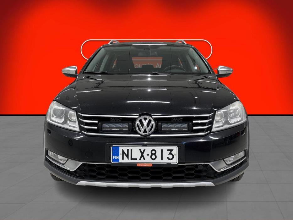 VOLKSWAGEN Passat 2013
