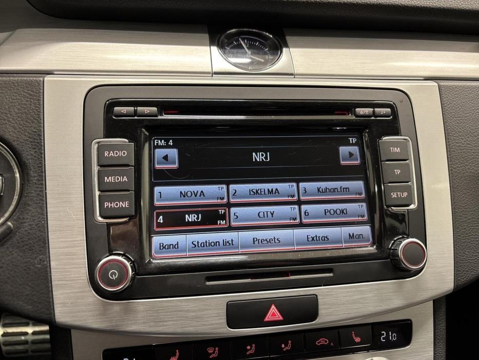 VOLKSWAGEN Passat 2013