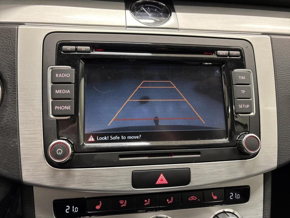 VOLKSWAGEN Passat 2013