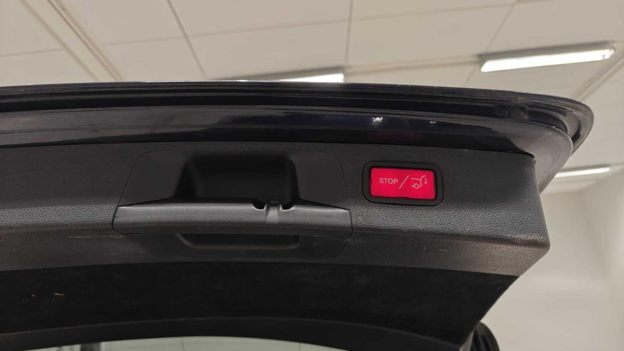 MERCEDES-BENZ E 2017