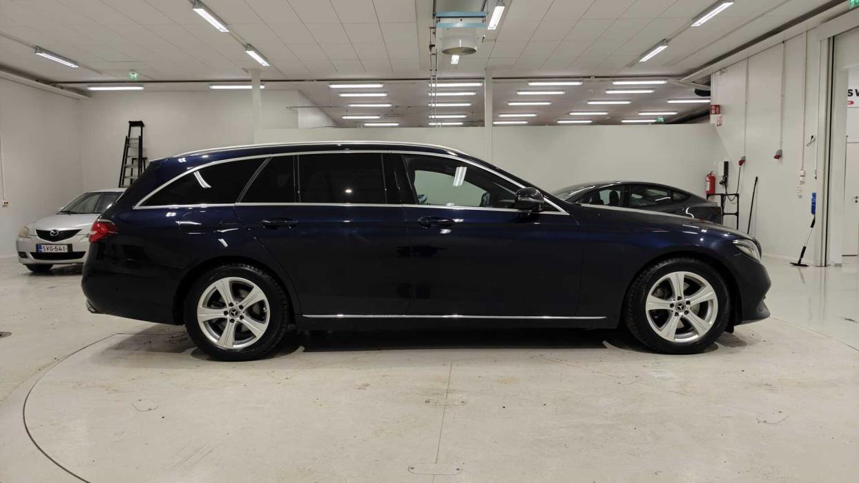 MERCEDES-BENZ E 2017