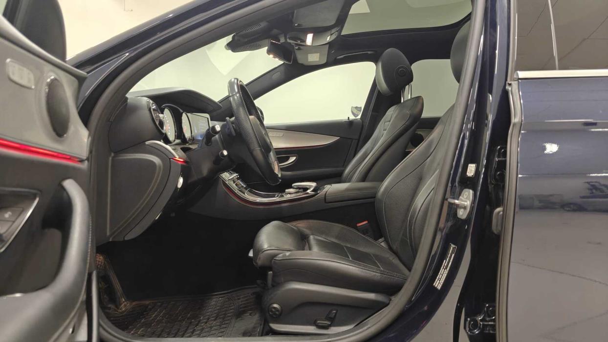 MERCEDES-BENZ E 2017