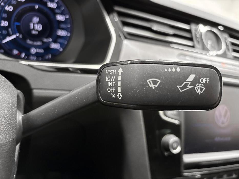 VOLKSWAGEN Passat 2017