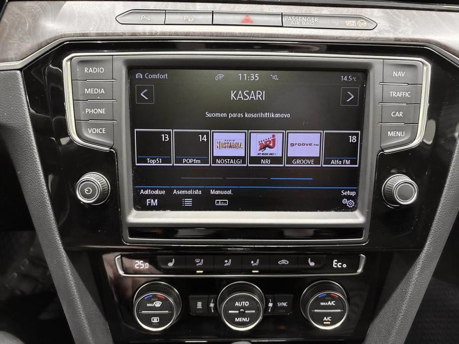 VOLKSWAGEN Passat 2017