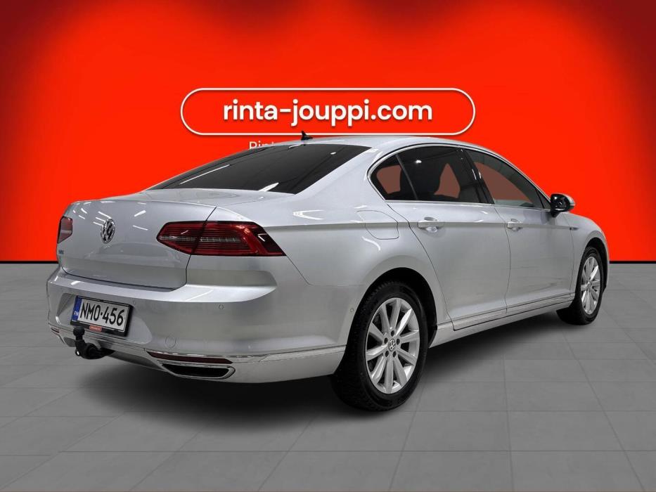 VOLKSWAGEN Passat 2017