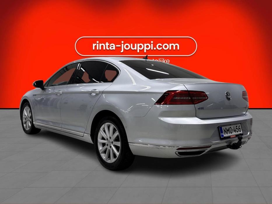 VOLKSWAGEN Passat 2017