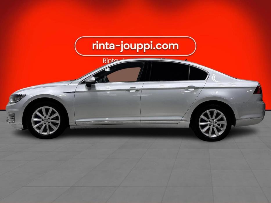 VOLKSWAGEN Passat 2017