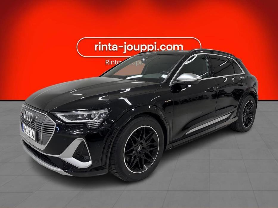 AUDI e-tron 2022
