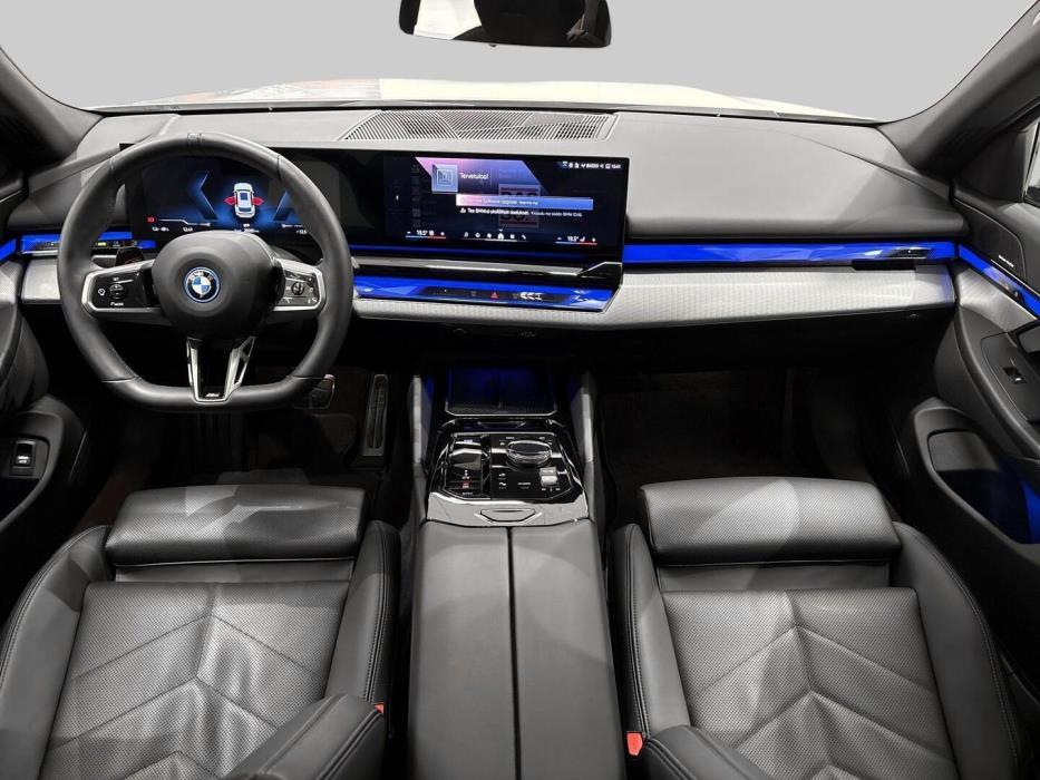 BMW I5 2025